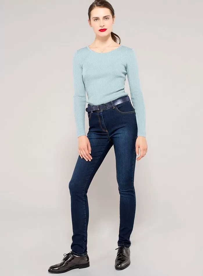 UN JOUR AILLEURS SCEGLIE EMANA®: ARRIVANO “APOLLON SLIM” - I JEANS CHE FANNO BENE ALLA PELLE.